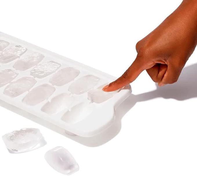 Extra Large Covered Ice Cube Tray – BPA-Free Food-Grade Plastic – Stackable, Leakproof Ice Mold for Freezer (12.2 × 5.6 in)